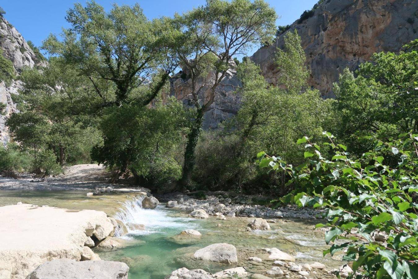 La Terrasse D'Olea, Au Coeur Du Village Buis-les-Baronnies Bagian luar foto